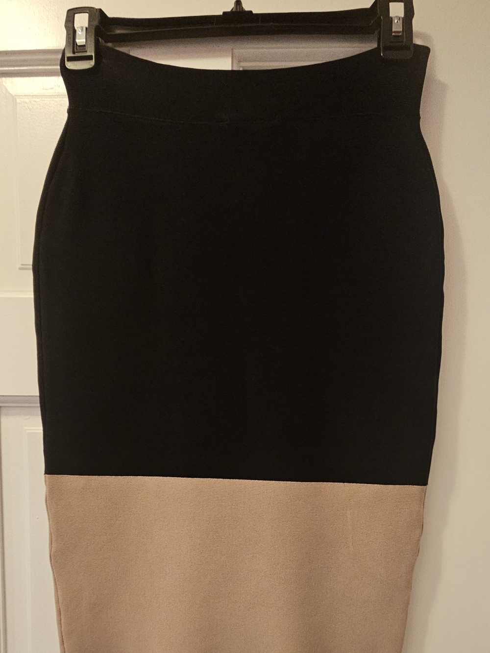 BCBGMaxAzria Black and Beige Colorblock Pencil Skirt